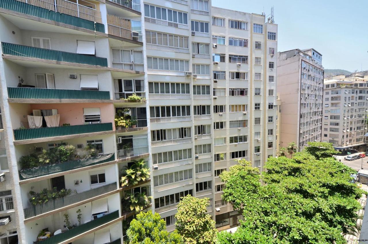 Rua Bolivar, Nº 154, Copacabana - Apartamento Para Temporada, Perto Da Praia *