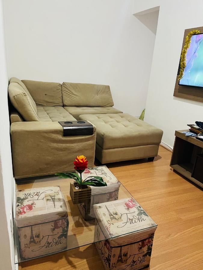 Rua Bolivar, Nº 154, Copacabana - Apartamento Para Temporada, Perto Da Praia