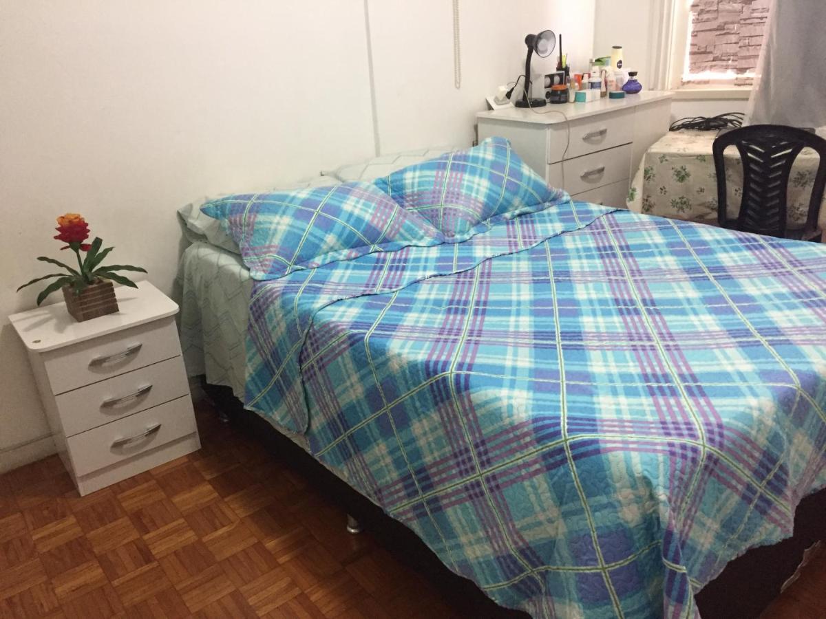 Rua Bolivar, Nº 154, Copacabana - Apartamento Para Temporada, Perto Da Praia * Rio de Janeiro