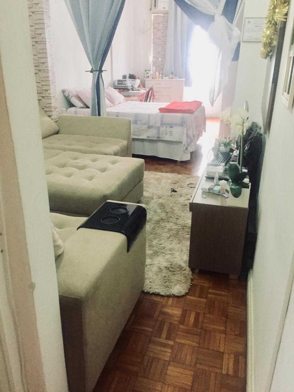 Rua Bolivar, Nº 154, Copacabana - Apartamento Para Temporada, Perto Da Praia * Rio de Janeiro